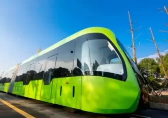 Vlak ili tramvaj bez tračnica u Kini