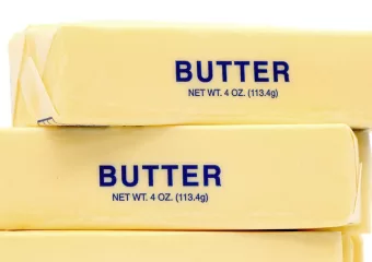 Ovaj muškarac jede toliko maslaca, sira i govedine da kolesterol izvire s njegove kože