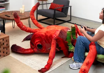 Prizemlje 2 slavi svoje izdanje s šansom da osvojite 10-metarski mrav Plushie koji možete upotrijebiti za uplašenje djeteta