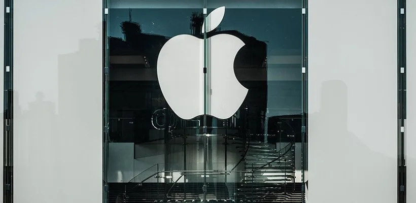 Apple gura gotovo 30 sigurnosnih ispravki u mobilnom ažuriranju