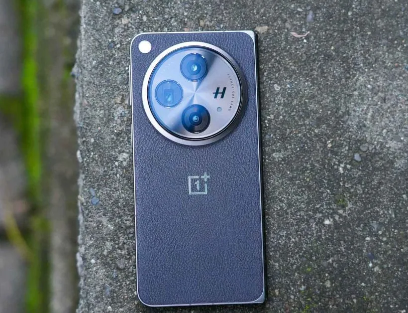 OnePlus 15 s brzinom osvježavanja od 165 Hz čini se prekomjerno