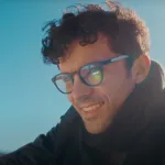Da li biste igrali pokemonsku geoprostornu igru ​​s geoprostorom s pametnim naočalama i telefonom? Čini se da hideo Kojima misli da hoćeš