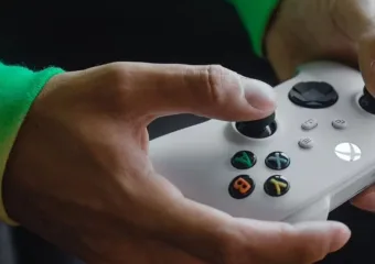 Znanstvenici su razradili zašto neki ljudi pretvaraju kontrole videoigara, pa koja je strana točna?