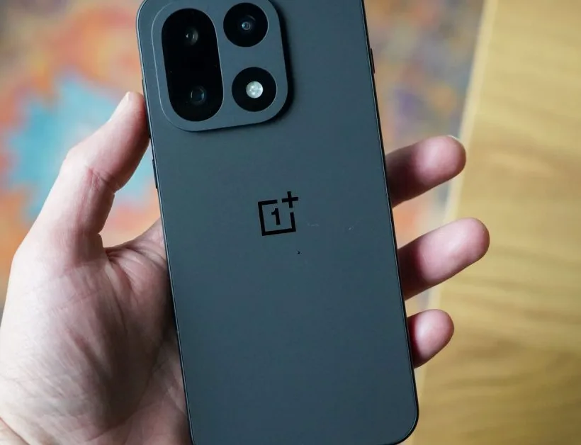 Otvorena prodaja OnePlus 15 u SAD-u!