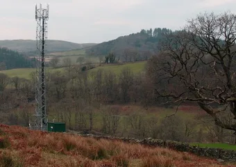 Vlada Ujedinjenog Kraljevstva dodatno proširuje ruralnu 4G pokrivenost putem SRN-a
